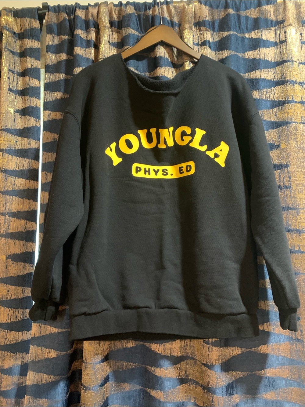 YoungLA Black Oversized off the shoulder sweatshirt 'YOUNGLA PHYS. ED' Logo